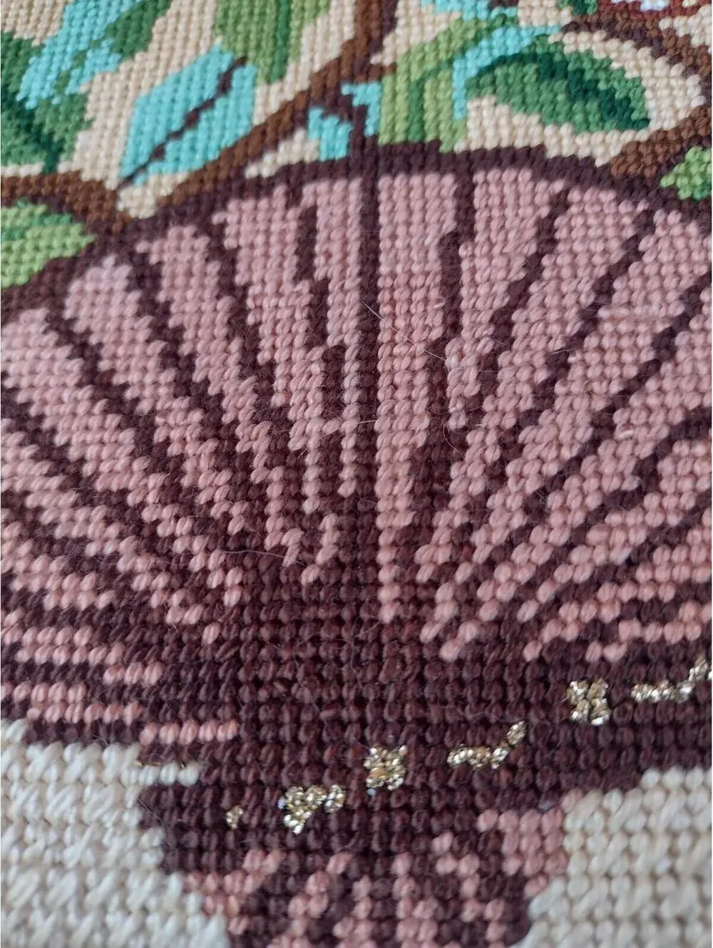 Needlepoint Wall Hanging Chinoiserie Floral Fan Bees Gold Vintage 18x10